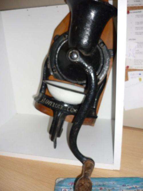 VINTAGE COFFEE GRINDER-MADE IN ENGLAND
