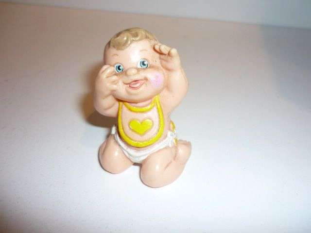 MAGIC DIAPER BABY-HARD PLASTIC