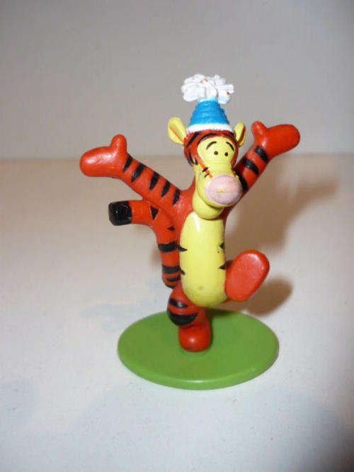 TIGGER-HARD PLASTIC-7CM TALL