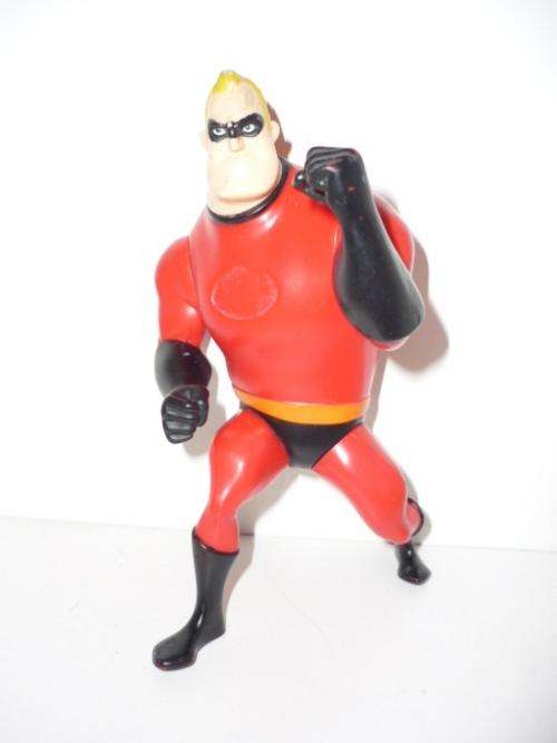 THE INCREDIBLES FIGURINE-15CM TALL
