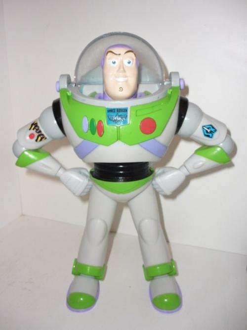 BUZZ LIGHT YEAR WITH HELMET-28CM TALL