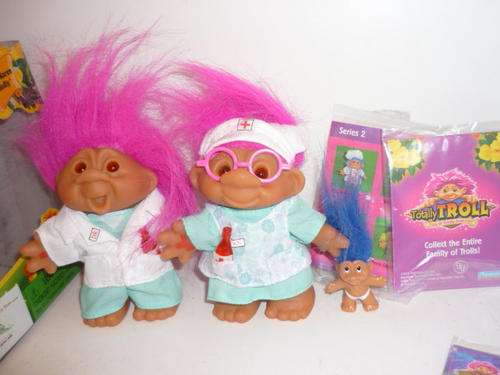 2 X TOTALLY TROLLS-ORIGINAL PACKAGING-PLAYMATE TOYS-EARLY 2000
