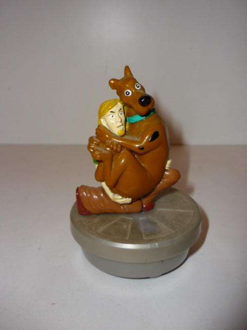 scooby doo figurine-9cm tall