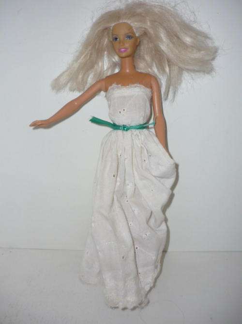 BARBIE DOLL-MATTEL-30CM TALL