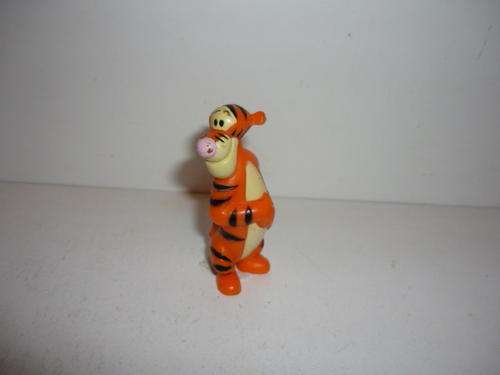 SMALL TIGGER FIGURINE-6CM TALL