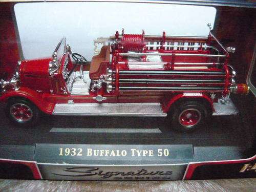 Buffalo Type 50 Fire Engine 1932 , Signature , 1/43 Scale , Mint in Box