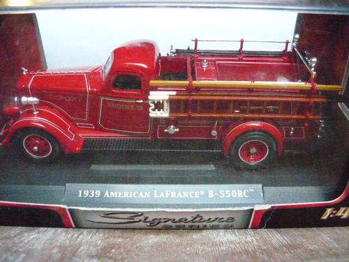 American La France B550RC Fire Engine 1939 , Signature , 1/43 Scale , Mint in Box