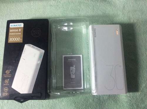 ***LATE ENTRY***ROMOSS SENSE 8+ POWERBANK 30 000mAh***BRAND NEW***IN BOX***