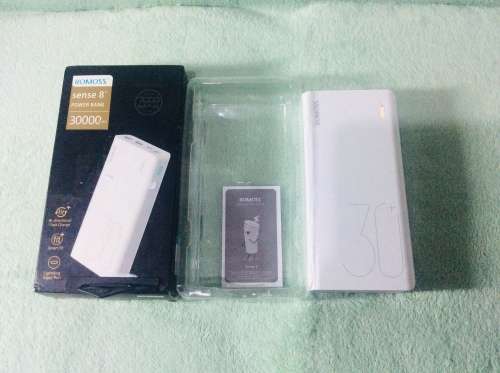 ***LATE ENTRY***ROMOSS SENSE 8+ POWERBANK 30 000mAh***BRAND NEW***IN BOX***