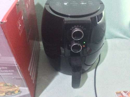 *** MOTHER`S DAY TREAT***HIGH CAPACITY AIR FRYER***IN BOX***DEMO ITEM***USED***LIKE NEW***