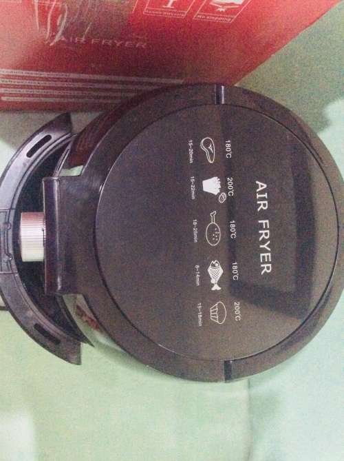 *** MOTHER`S DAY TREAT***HIGH CAPACITY AIR FRYER***IN BOX***DEMO ITEM***USED***LIKE NEW***