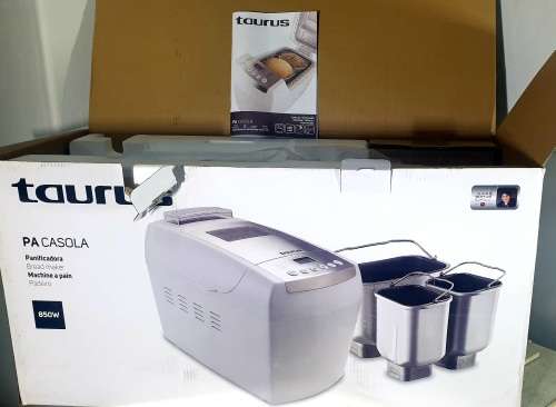 ***MAD DEALS***TAURUS - PA CASOLA BREAD MAKER***IN BOX**RETAIL DEMO ITEM***