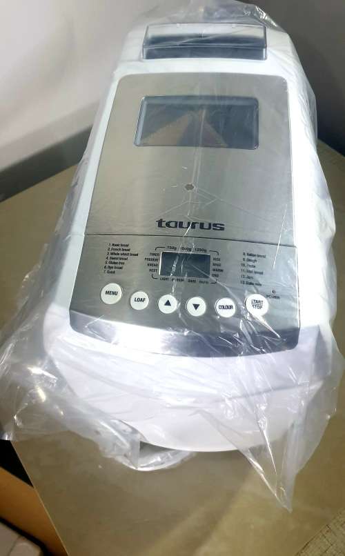 ***MAD DEALS***TAURUS - PA CASOLA BREAD MAKER***IN BOX**RETAIL DEMO ITEM***