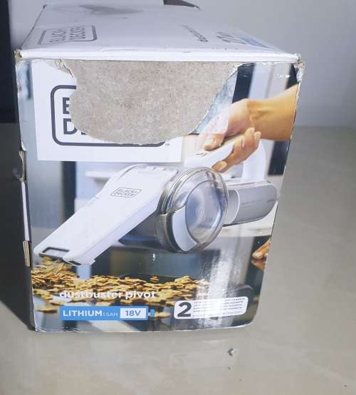 ***BLACK + DECKER DUSTBUSTER POWERFULL PIVOT 18V HAND VACUUM***AS NEW***