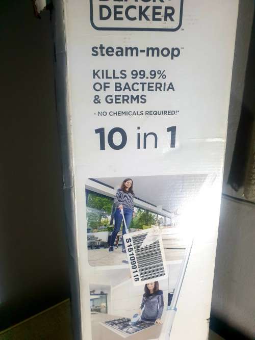 ***BLACK & DECKER 1300W 10-IN-1 STEAM MOP WITH PORTABLE STEAMER***AS NEW***NEVER***RET DEMO ITEM***