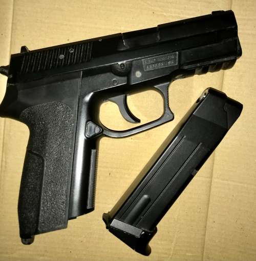 GUERILLA SNORRE C02 GUN