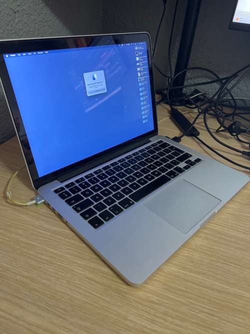 Macbook Pro Retina 13-Inch Early 2015