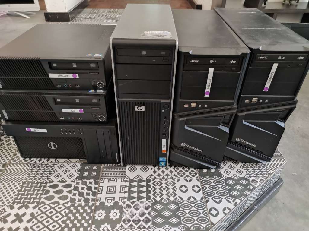 Massive Lot of PCs and Screens! 1 Bid Takes All!