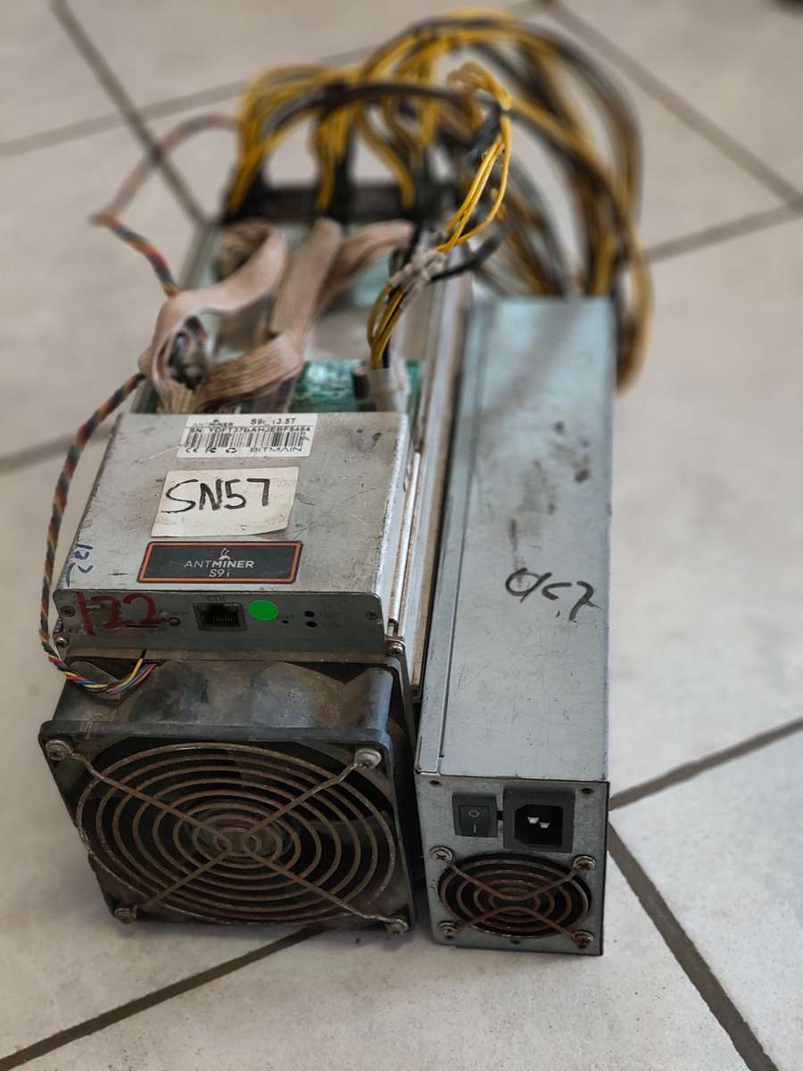 Bitmain Antminer S9 (13 to 14 Ths) Bitcoin (BTC) Miner + power supply