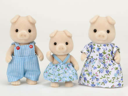 Sylvanian Families - Pig Family (free postage)