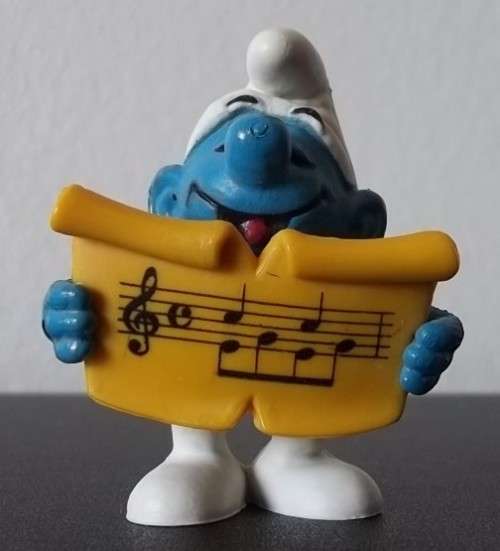 Original Vintage SINGING Smurf!! Peyo HONG KONG !! Great Condition !!Smurfs! VERY RARE!!