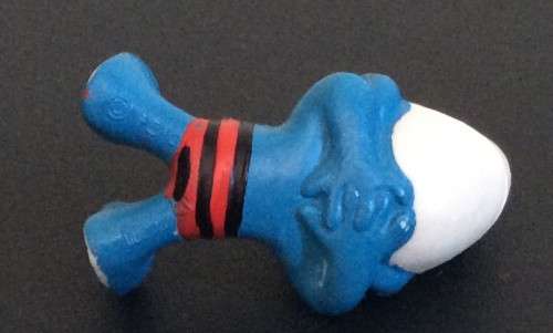 Original Vintage SUNBATHER SMURF !! Rare RED + BLACK TRUNKS VARIANT !! 1970 West Germany ! Smurfs!