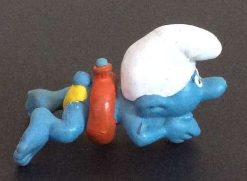 Original Vintage SWIMMER SMURF ! WEST GERMANY ! Rare Red Tube Yellow Trunks Variant! 1977 !! Smurfs!