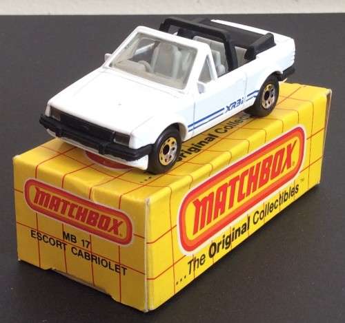 MATCHBOX MB 17 ESCORT CABRIOLET !! Rare WHITE Variant !! + Original Box !! MACAU 1983