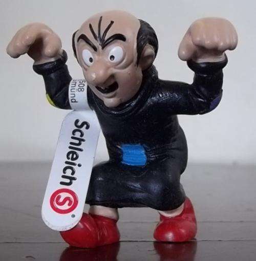 Original Vintage GARGAMEL CHASING !! EXCELLENT CONDITION !! RARE !! Smurfs!