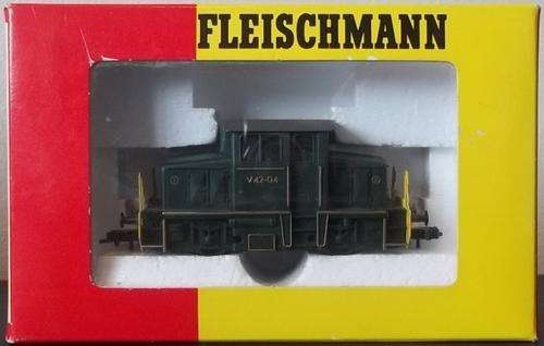 OO / HO gauge FLEISCHMANN MV-9 Diesel Locomotive #4204 ! Excellent condition + Original Box