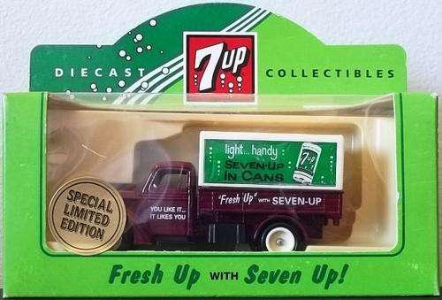 Lledo 7 UP COLLECTIBLES LIMITED EDITION 1939 FORD CANVAS BACK TRUCK !! RARE ! + Original Box ! 7UP