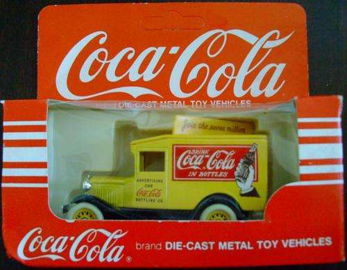 Lledo COCA - COLA  ADVERTISING CAR !!! RARE COLLECTIBLE ! MINT + Original Box ! EXCELLENT !!