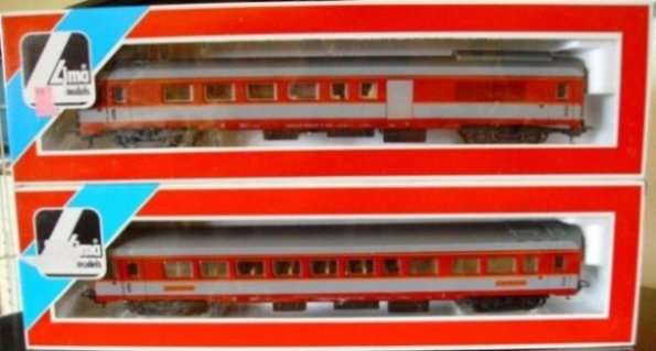 2 X LIMA HO Scale CARRIAGES: RESTAURANT 309219 + PASSENGER 309311 ! Excellent ! Boxed ! VERY RARE