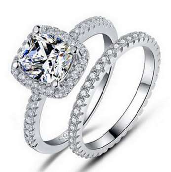 **Stunning 4ct Cushion Cut Halo Wedding Ring Set