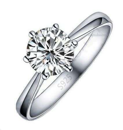 Stunning 0.65 Carat Cr Diamond Solitaire Trellis design
