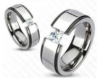 **SPLENDID PRINCESS CZ GROOVED TENSION SETTING BLACK ACCENT STRIPED WEDDING BAND