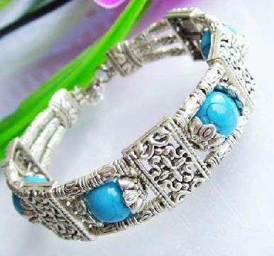 SUPERBELY HANDCRAFTED TIBETAN SILVER BRACELET