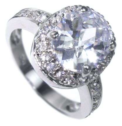 5.80 CTW SUPERBLY CUT OVAL OPULENT DIAMOND ENGAGEMENT RING SIZE 9