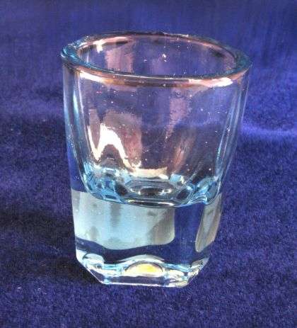 EYE BATH: A Lovely "Eye Bath". A Half Price Bargain!