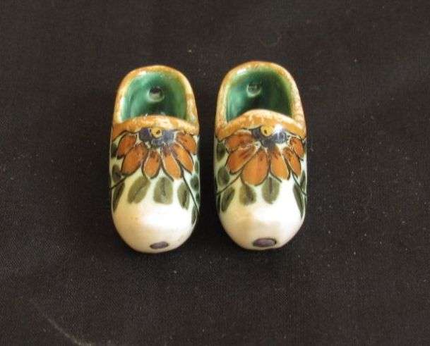 MINIATURE GOUDA DUTCH CLOGS! COME SEE!