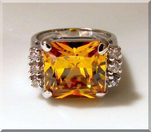 HUGE SIZZLING CITRINE RING!!! 3.00 CTW, DIAMOND ACCENTED size 4 SET IN 18K  GOLD GP