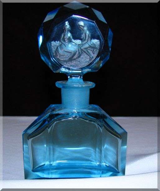 LOVELY!! BLUE VINTAGE GLASS PERFUME BOTTLE