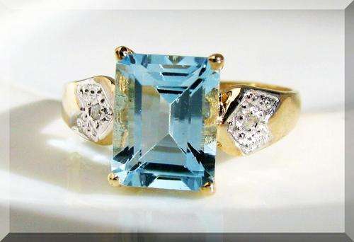 SOLID GOLD!!! 2.60 CTS NATURAL BLUE TOPAZ AND DIAMONDS SET IN 10K SOLID GOLD