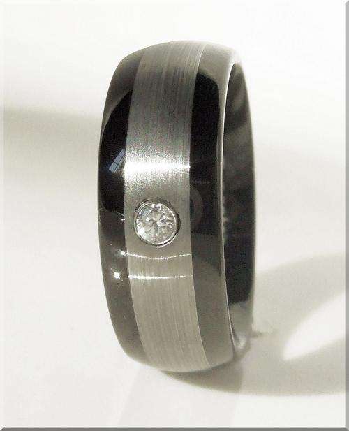 0.15CTW  TUNGSTEN CARBIDE THREE STONE BRILLIANT DIAMOND CUT BRUSHEDBLK WEDDING RING   SIZE 9