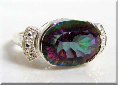 MAJESTIC MYSTIC TOPAZ!!! 3.2 CT SET IN SOLID STERLING SILVER RING size 7.5