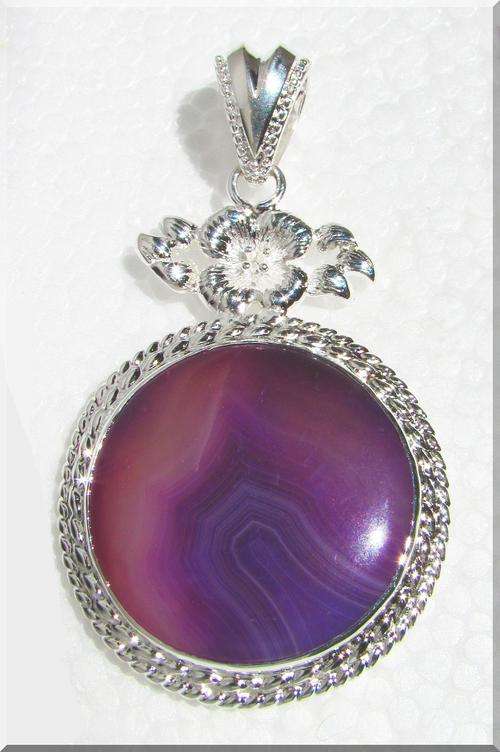 LOVELY SOLID STERLING SILVER PURPLE AGATE PENDANT!!!