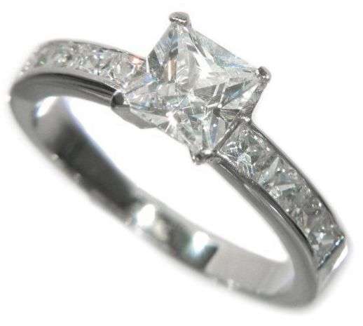 **INTERNATIONAL SHIPPING!**STUNNING!!! 2.05CTW ROYAL PRINCESS CUT ENGAGEMENT RING size 6