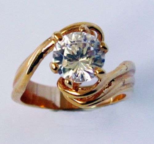CZ DIAMONDS SET IN 18K GOLD 3 PIECE WEDDING RING SET SZ4