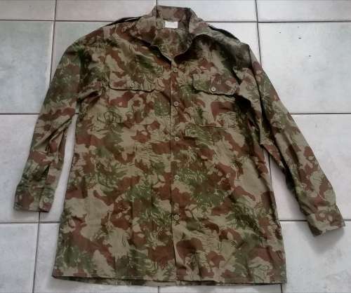 Camo Shirt - Large - Mint