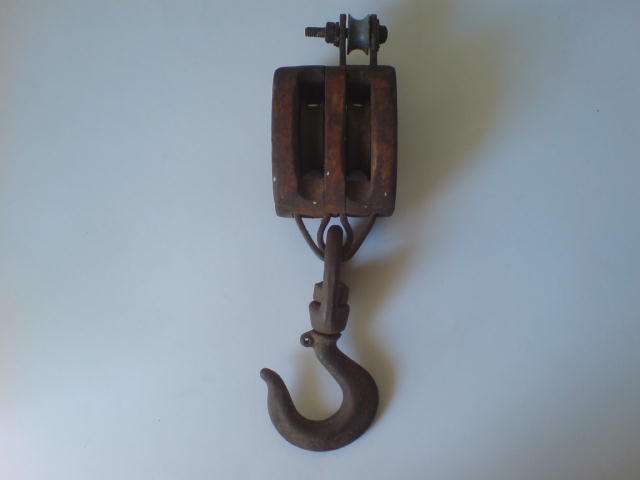 Pully / Block: Wood / Metal